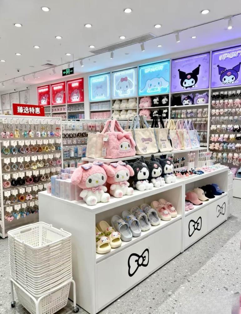 blind boxes and collectible toys display