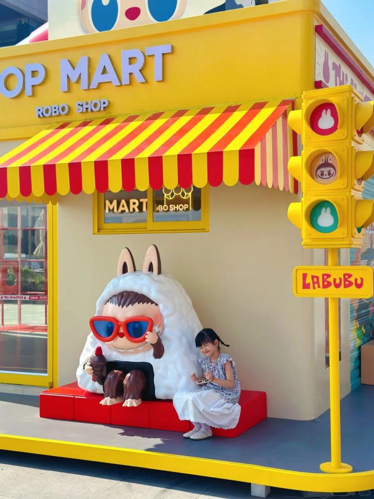 store decoration 