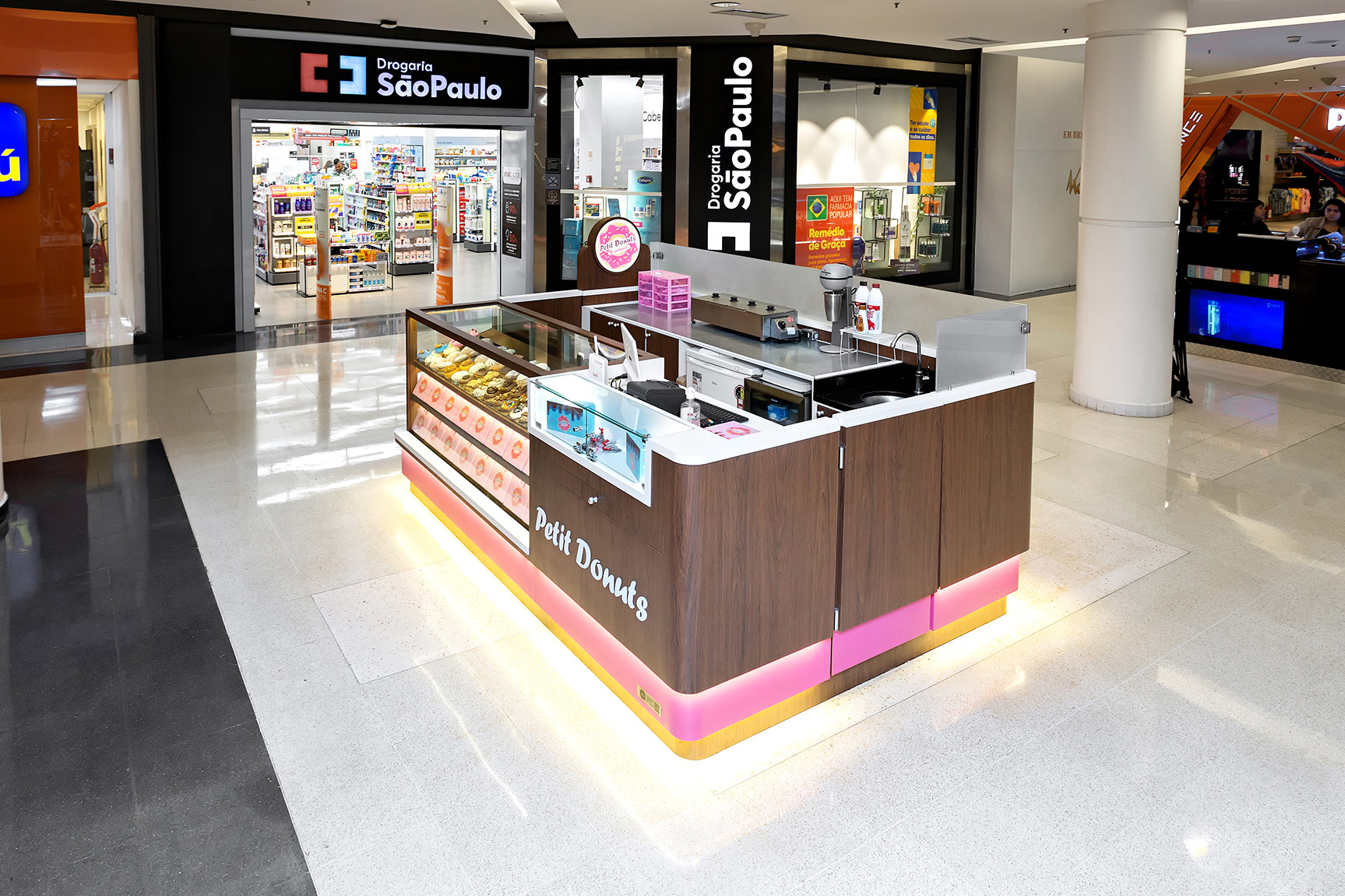 donuts kiosk