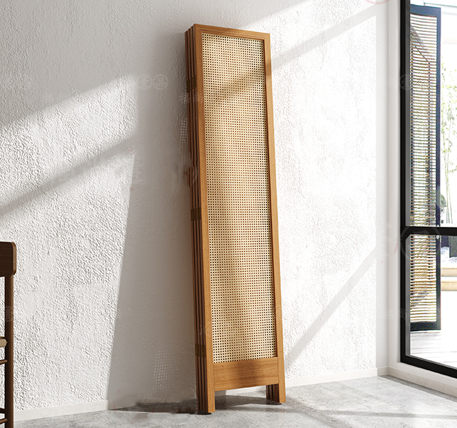 ROOM DIVIDER