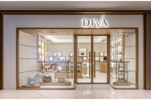 7 Common Custom Luxury Display Case Mistakes to Avoid in 2026