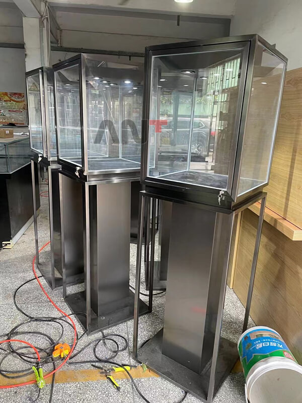 jewelry stand