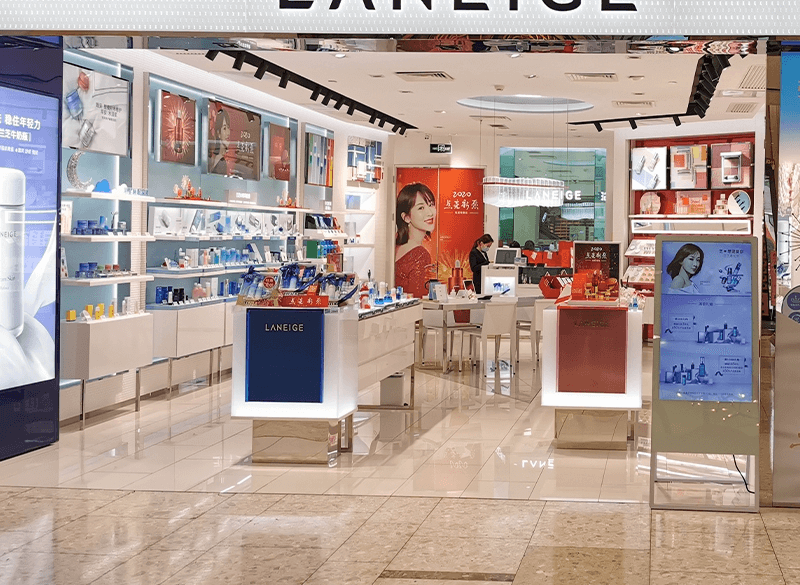 cosmetic shop design