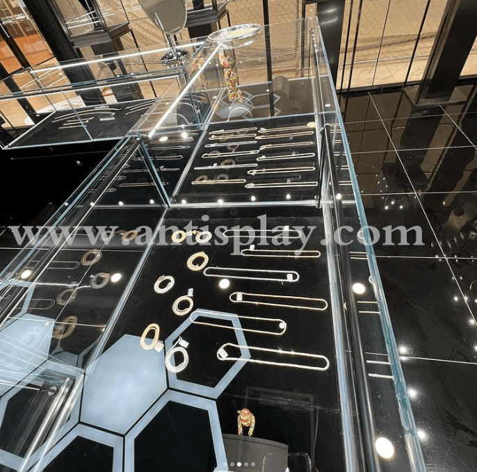 jewelry display