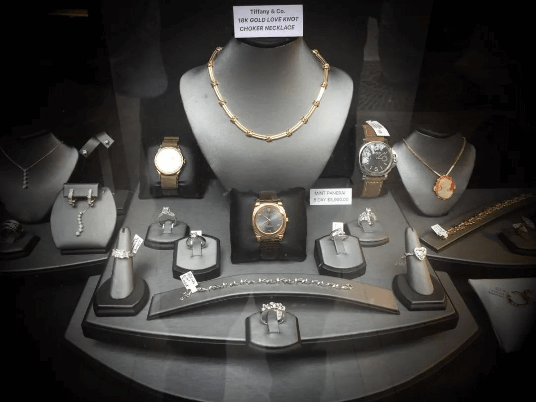 jewelry display