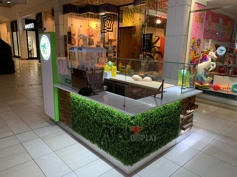 artificial glass decoration