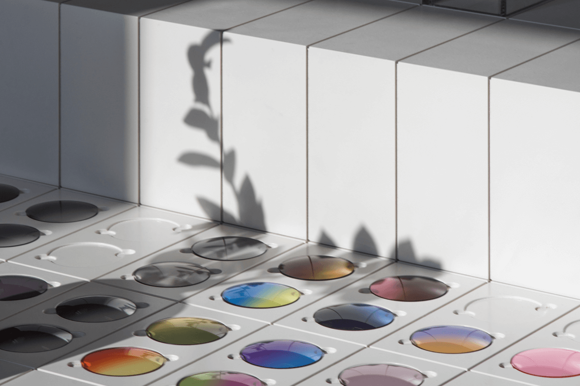 sunglasses stand