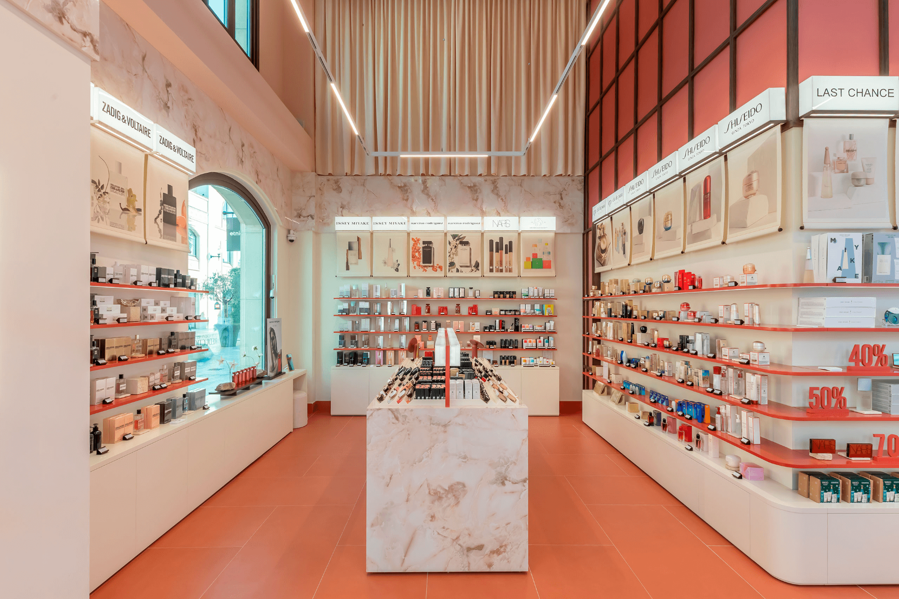 cosmetic store design