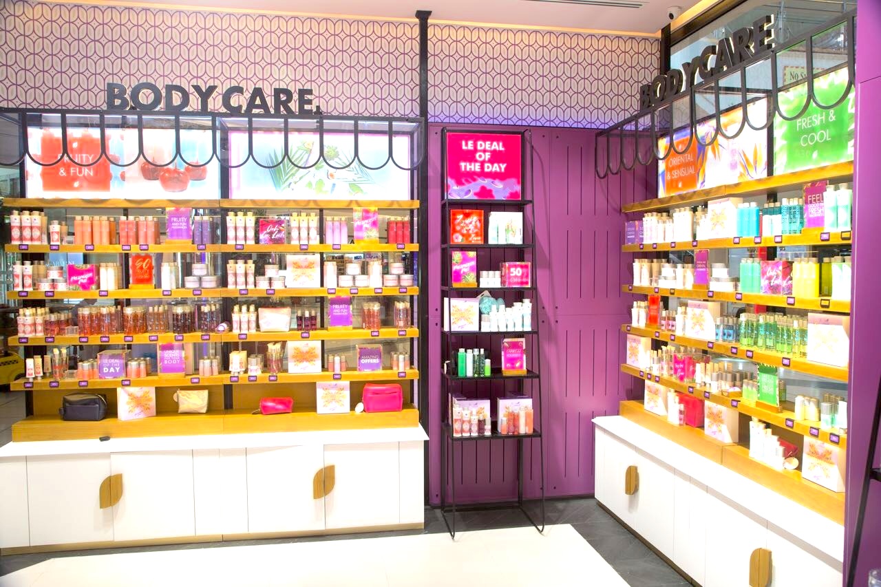 cosmetic shop