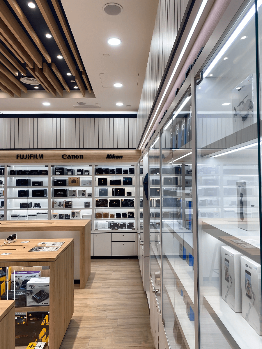 Electronic shop