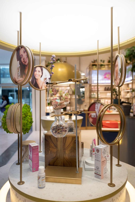 perfume stand