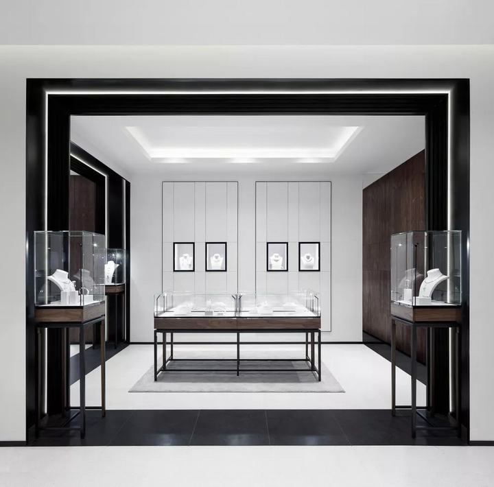 Jewelry store interior design