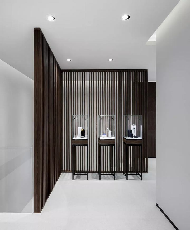 Metal Jewelry store interior design