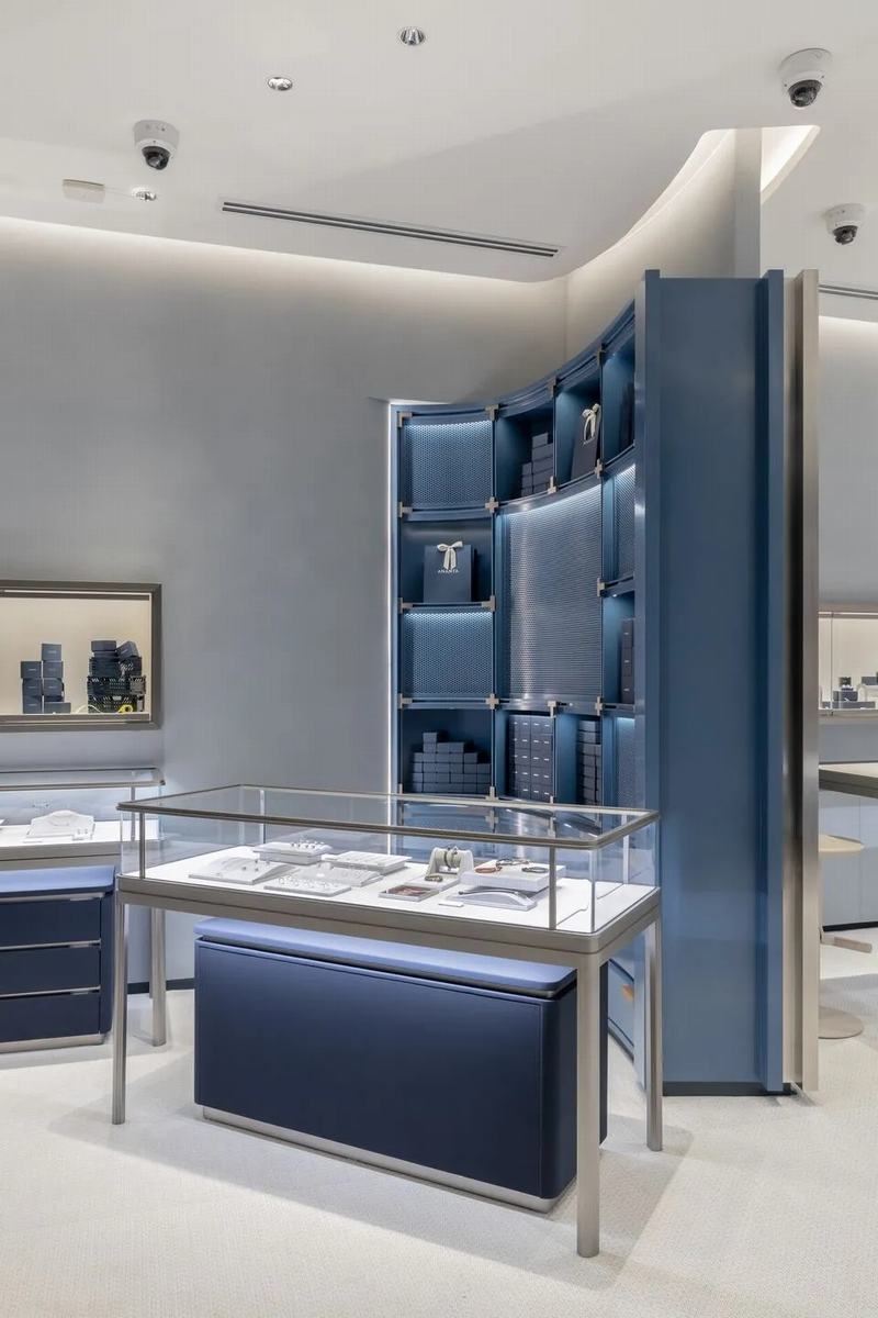 modern jewelry store design