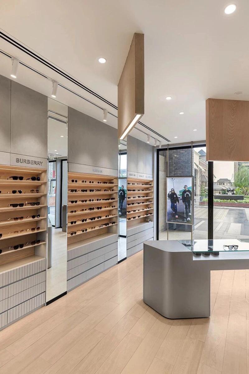 eyewear shop 