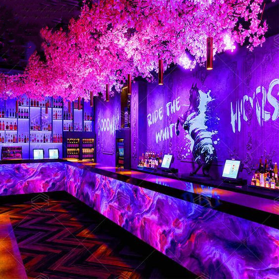 Tips For Starting A Retro Bar Nightclub