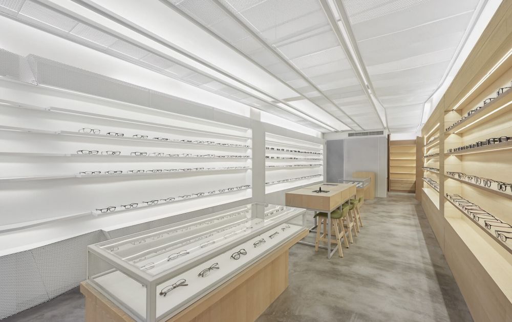 glasses display