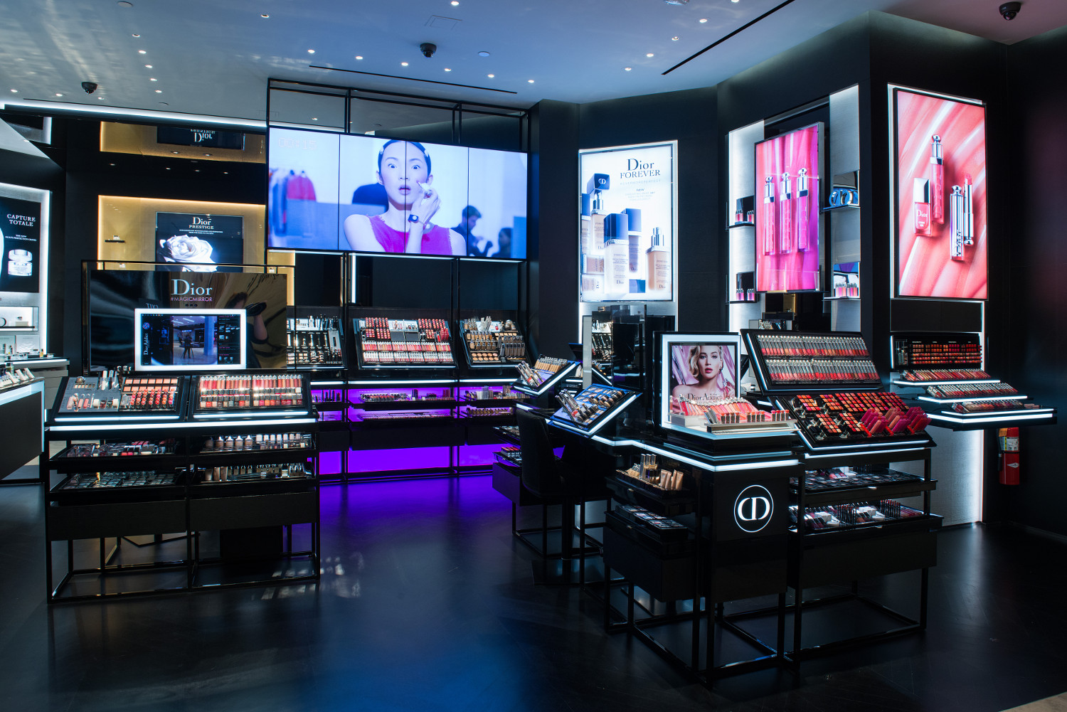 4 Key Steps Design Cosmetic Display Furniutre