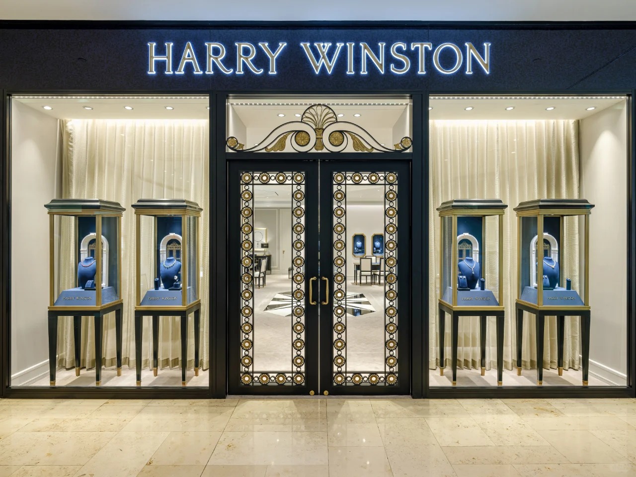 Have You Seen Harry Winston Jewelry Store?