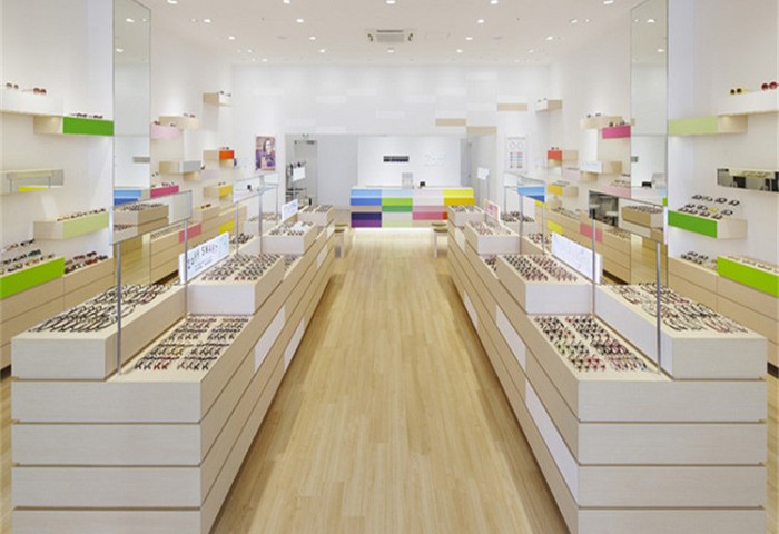 sunglasses display store 