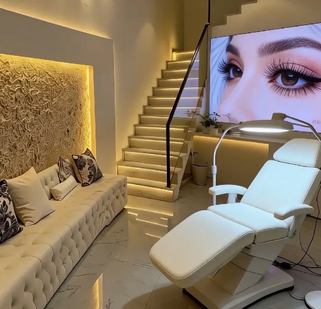2026 Cream Tone Nail & Lash Salon Real Renovation Case | Authentic On-site Review & Layout Sharing