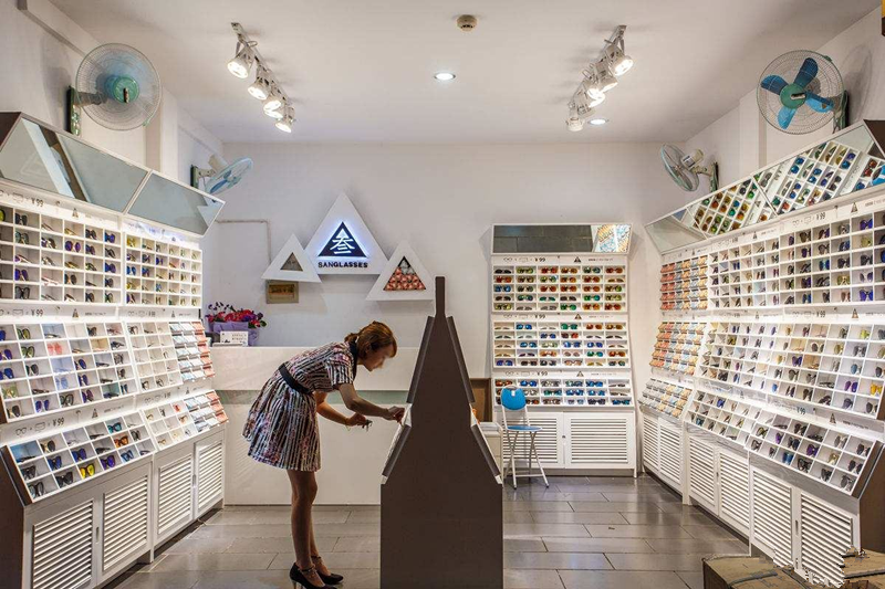 Top 3 Style Ideas on Optical Shop Decoration