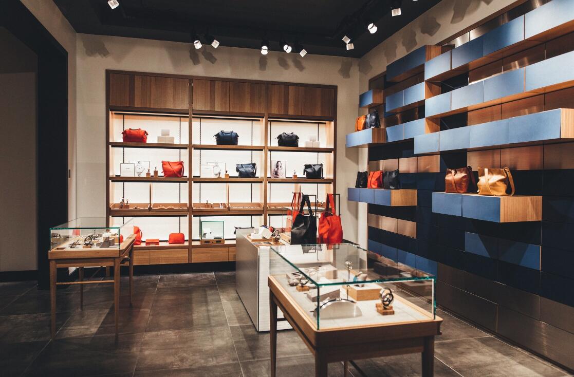 bag_store_1.jpg