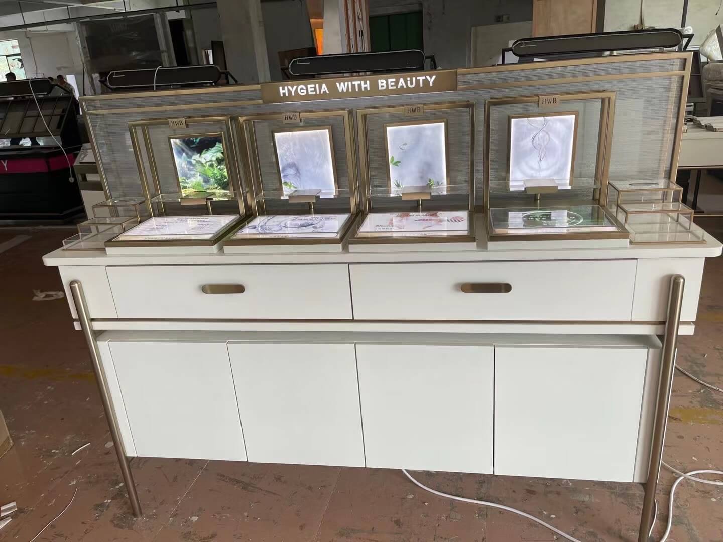 cosmetic shop
