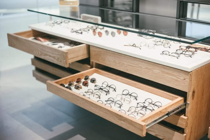 Your Sunglasses Display Looks Full — But Is It Actually Selling?