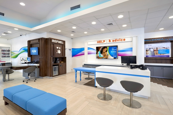 Telecom Store Wall Display Design