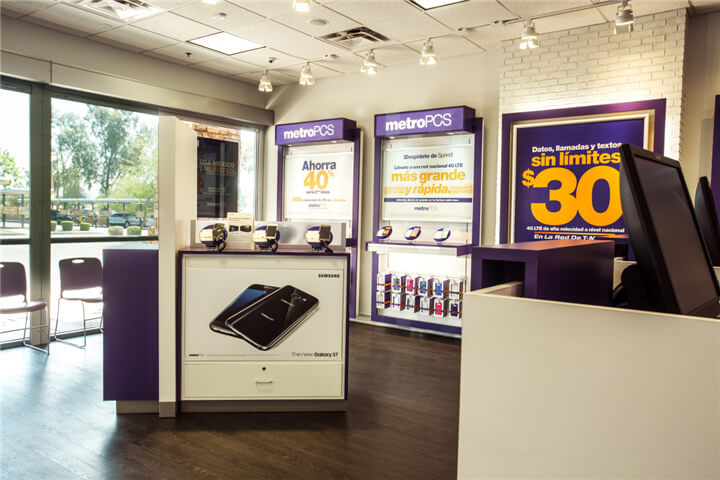 phone case shop design