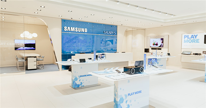 iStore Front Desk Design