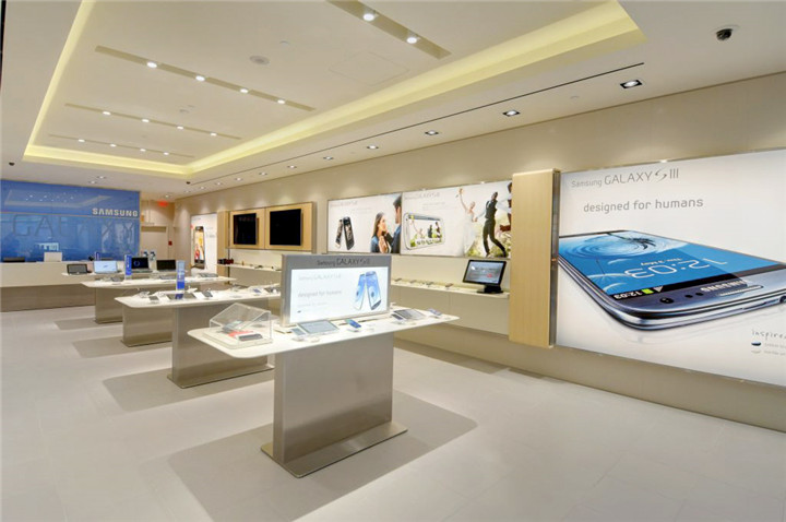 iStore Front Desk Design