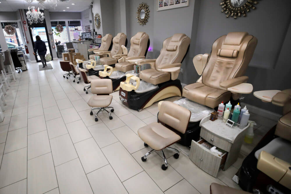 nail manicure salon