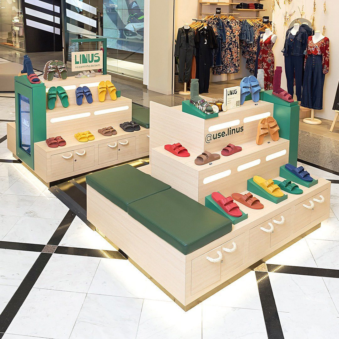 slipper kiosk
