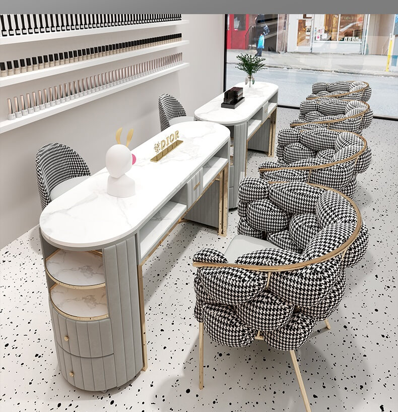 nail table
