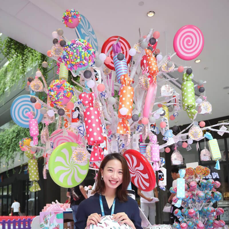 retail decoration