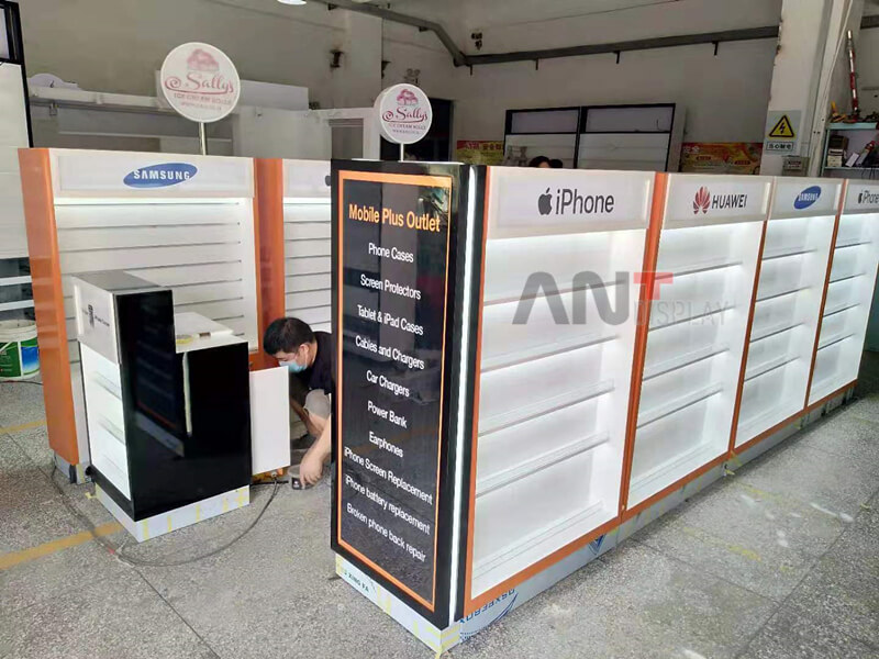 cellphone kiosk