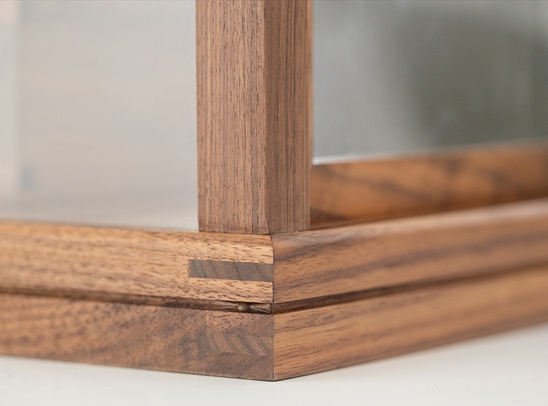 display case