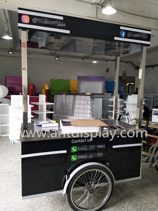 crepe stand