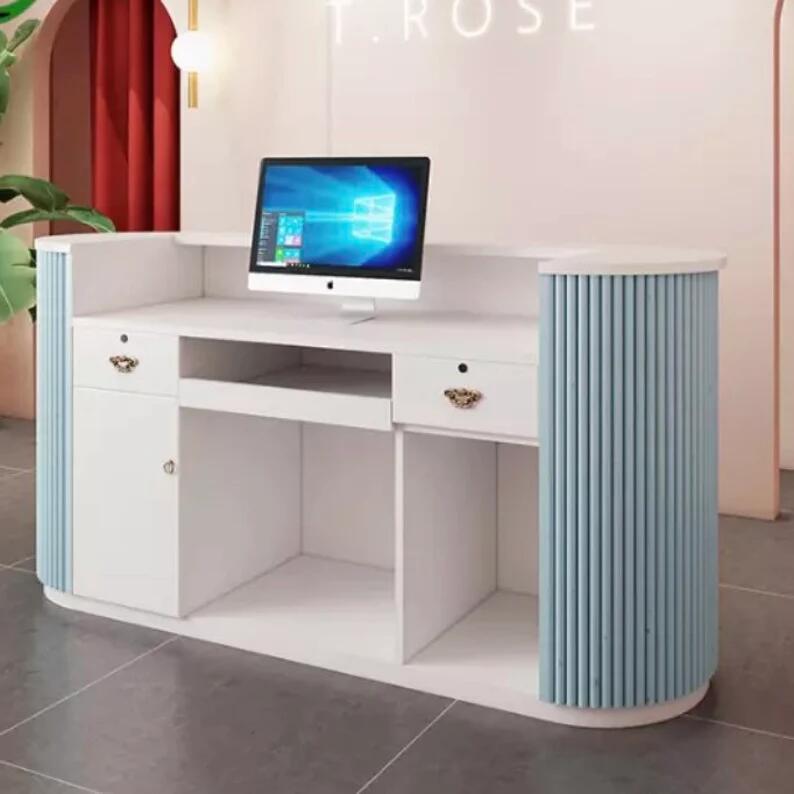 clothes shop reception desk 