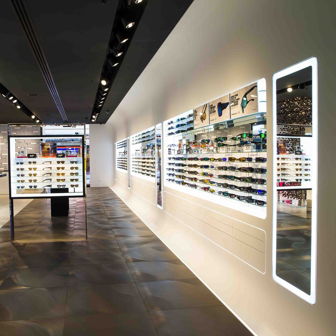 optical retail shop