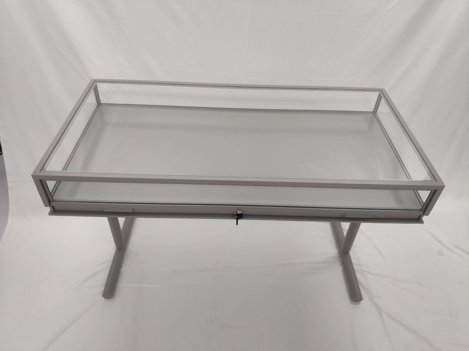 jewelry display counter