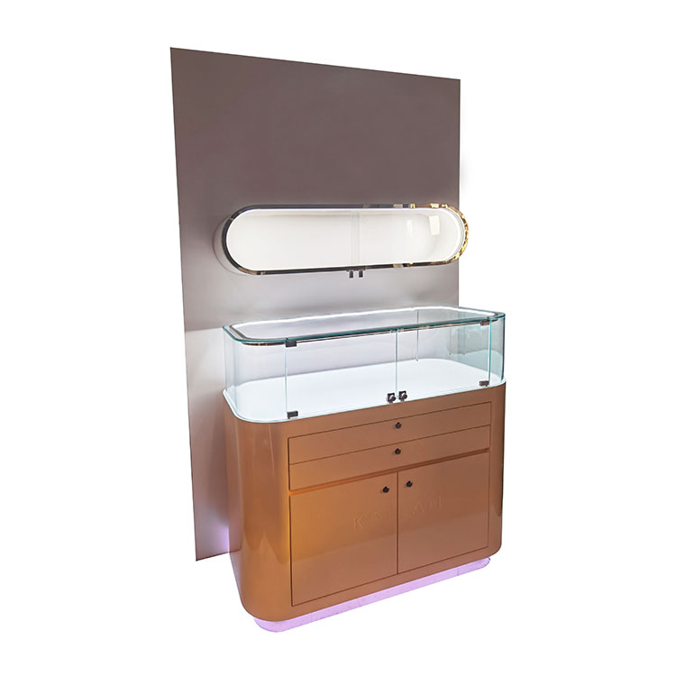 jewelry counter 