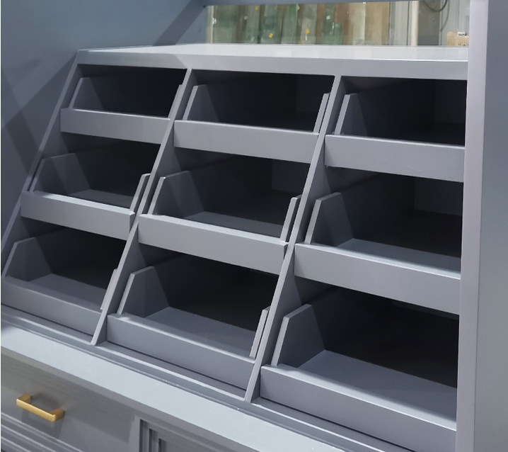  Custom Display Cabinet