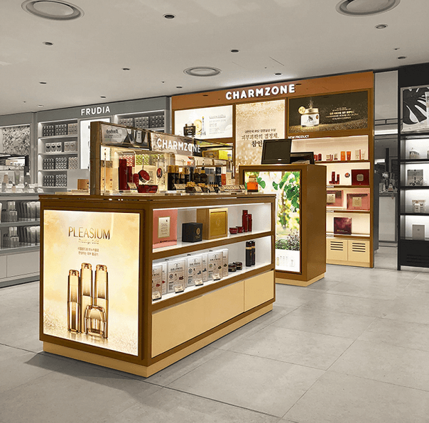 salon display showcase