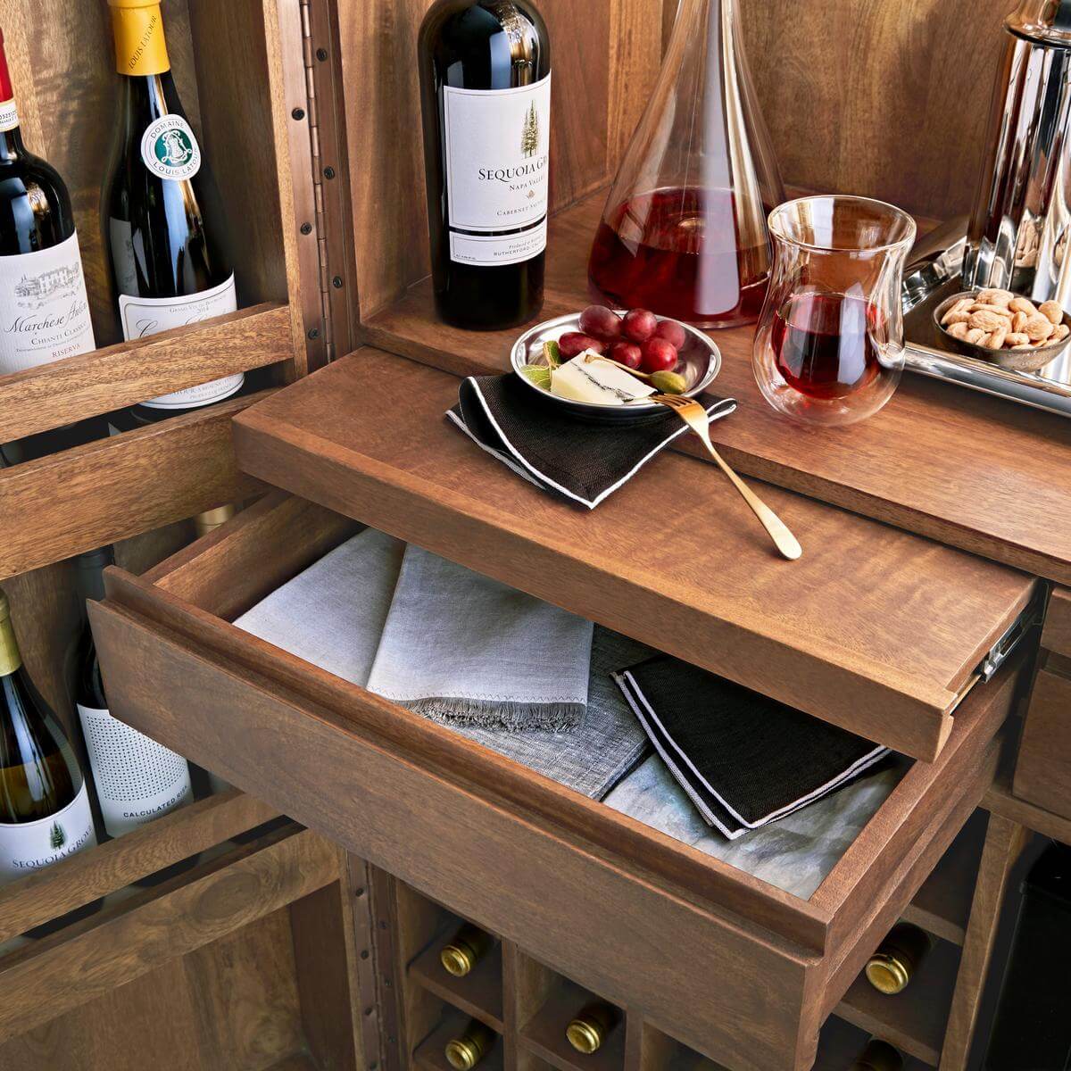 red wine beverage display showcases