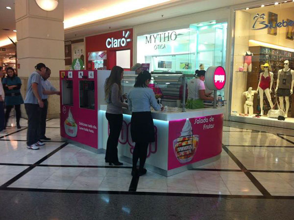 Frozen Yogurt Kiosk