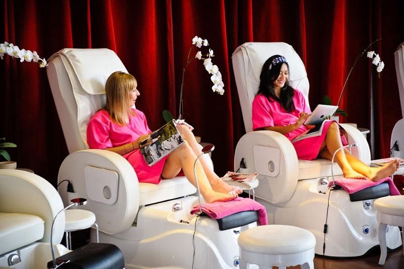nail shop 