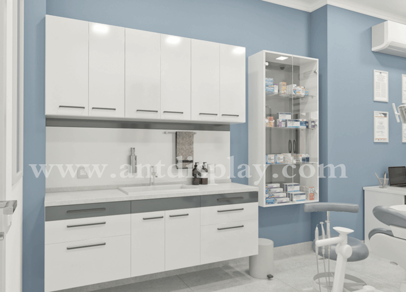 dental clinic treatment room